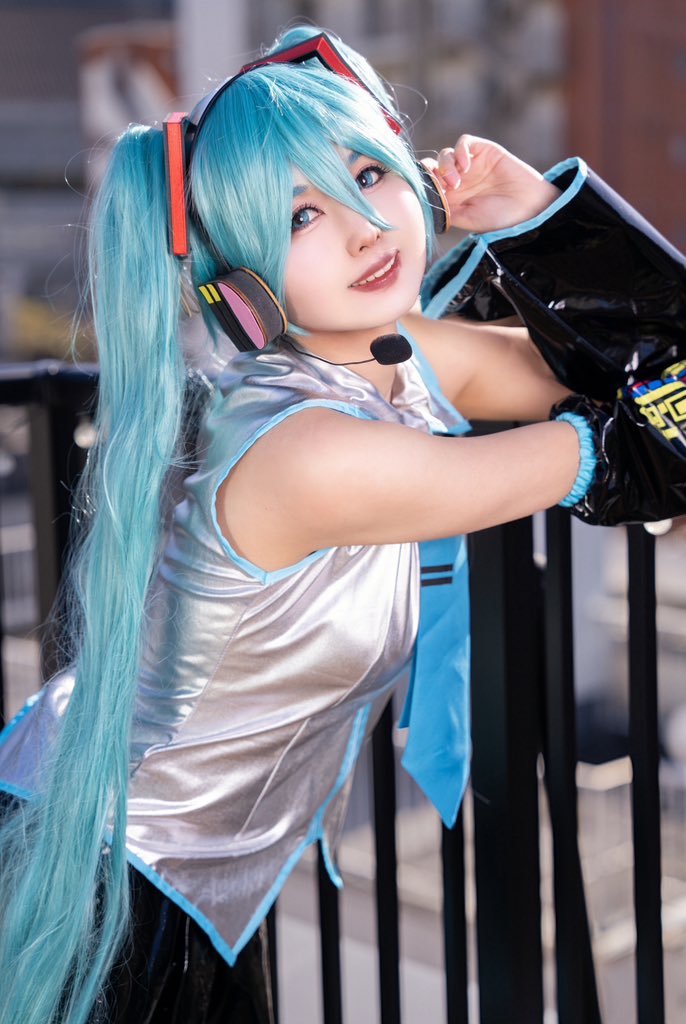 コスプレ「初音ミク」のなり方｜衣装・ウィッグ・カラコンなどを紹介 