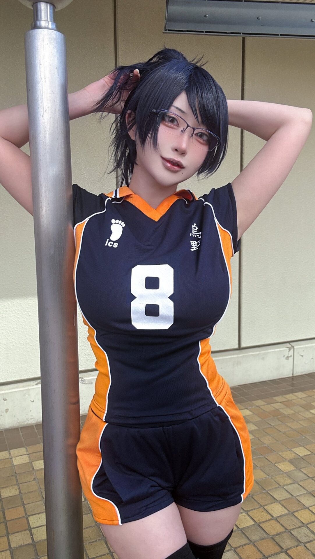 清水潔子のコスプレをするカモミールさん