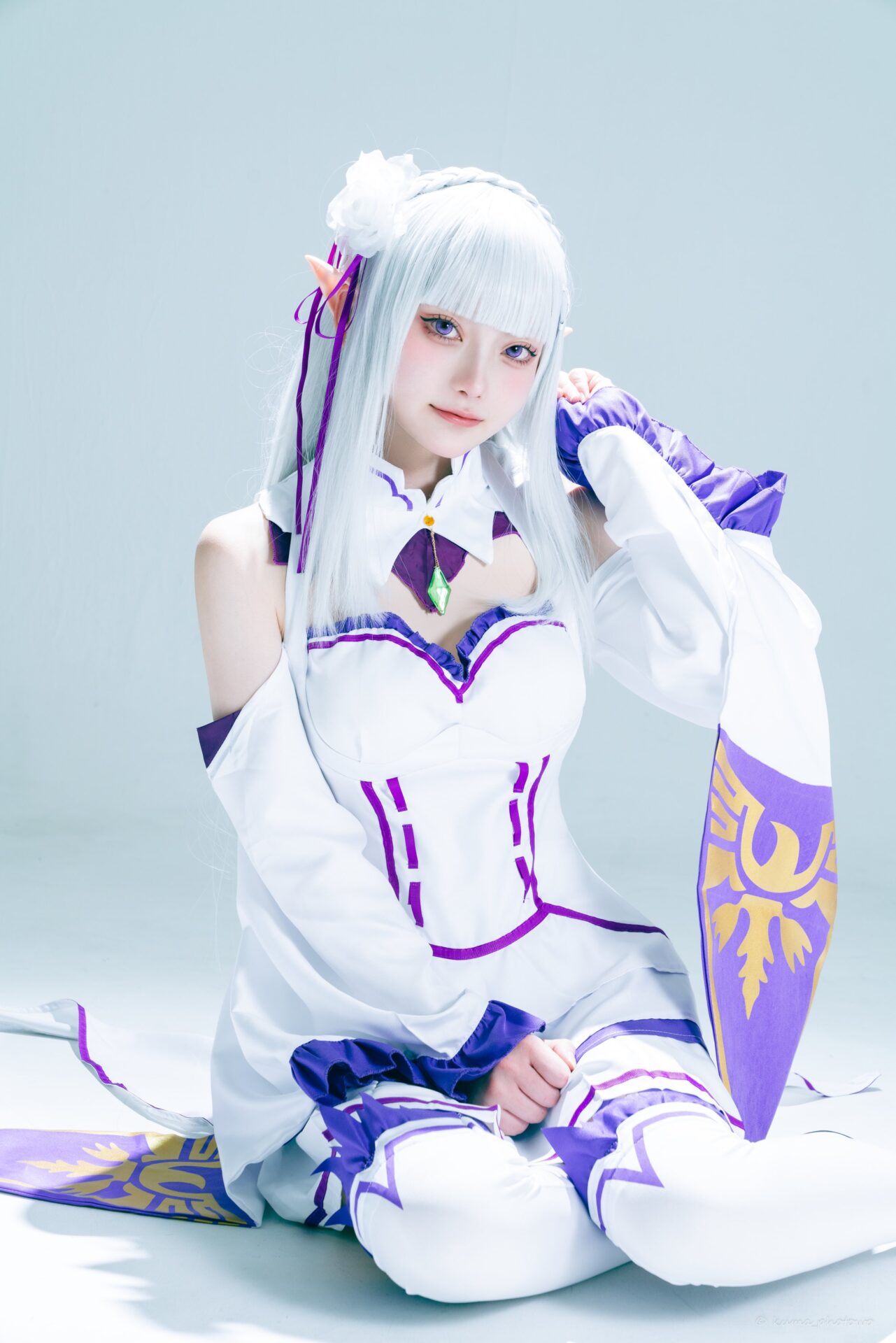 エミリアのコスプレをする千鶴さん