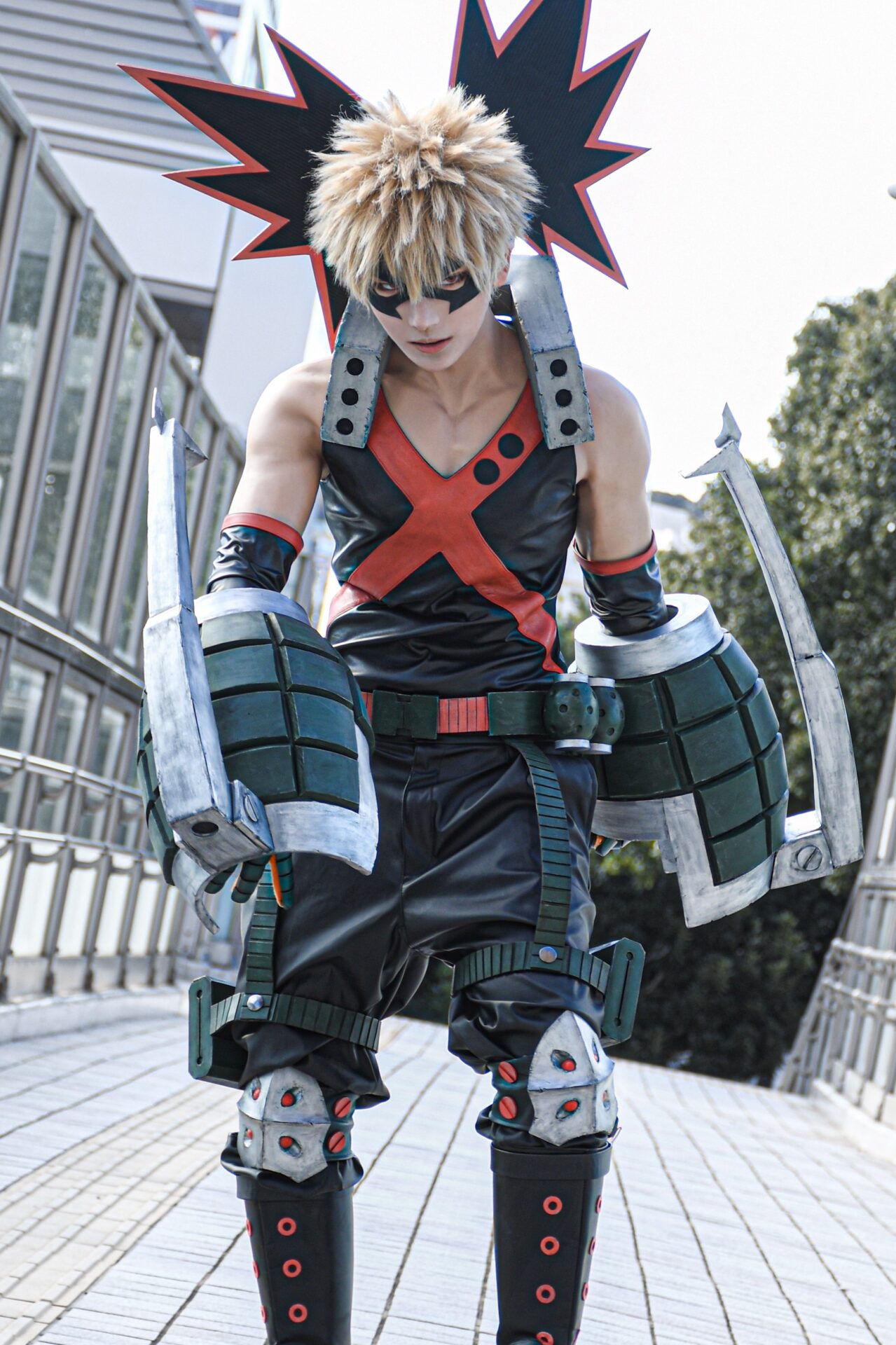 爆豪勝己のコスプレをするるこさん
