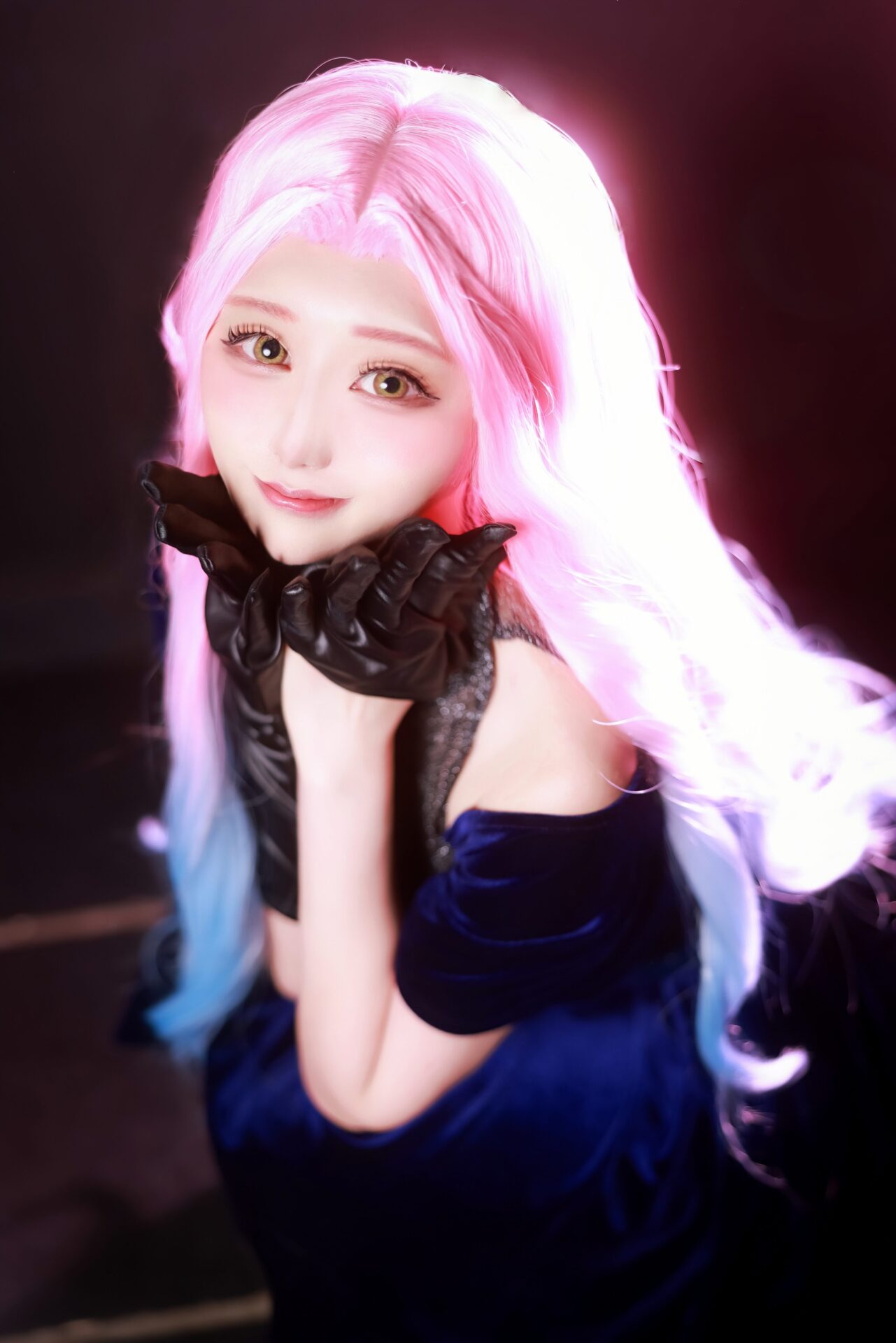 MIZIのコスプレをするPanaさん