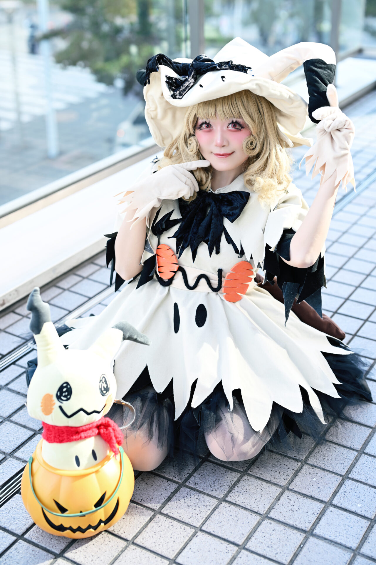 ミミッキュのコスプレをするふーかさん