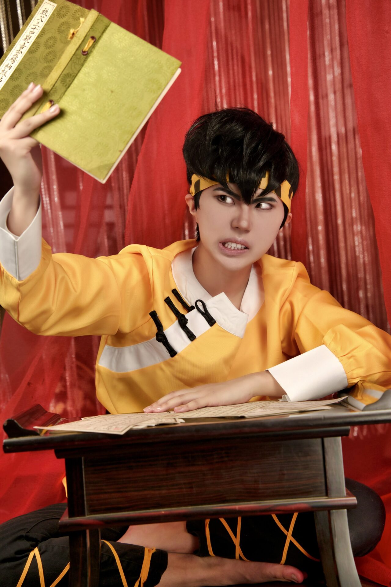 響良牙のコスプレをするばけさん