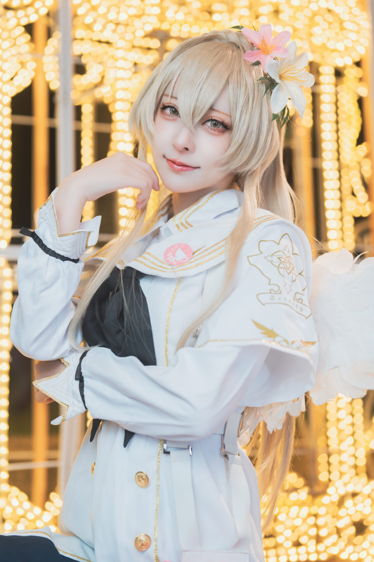 ナギサのコスプレをする天世りはさん