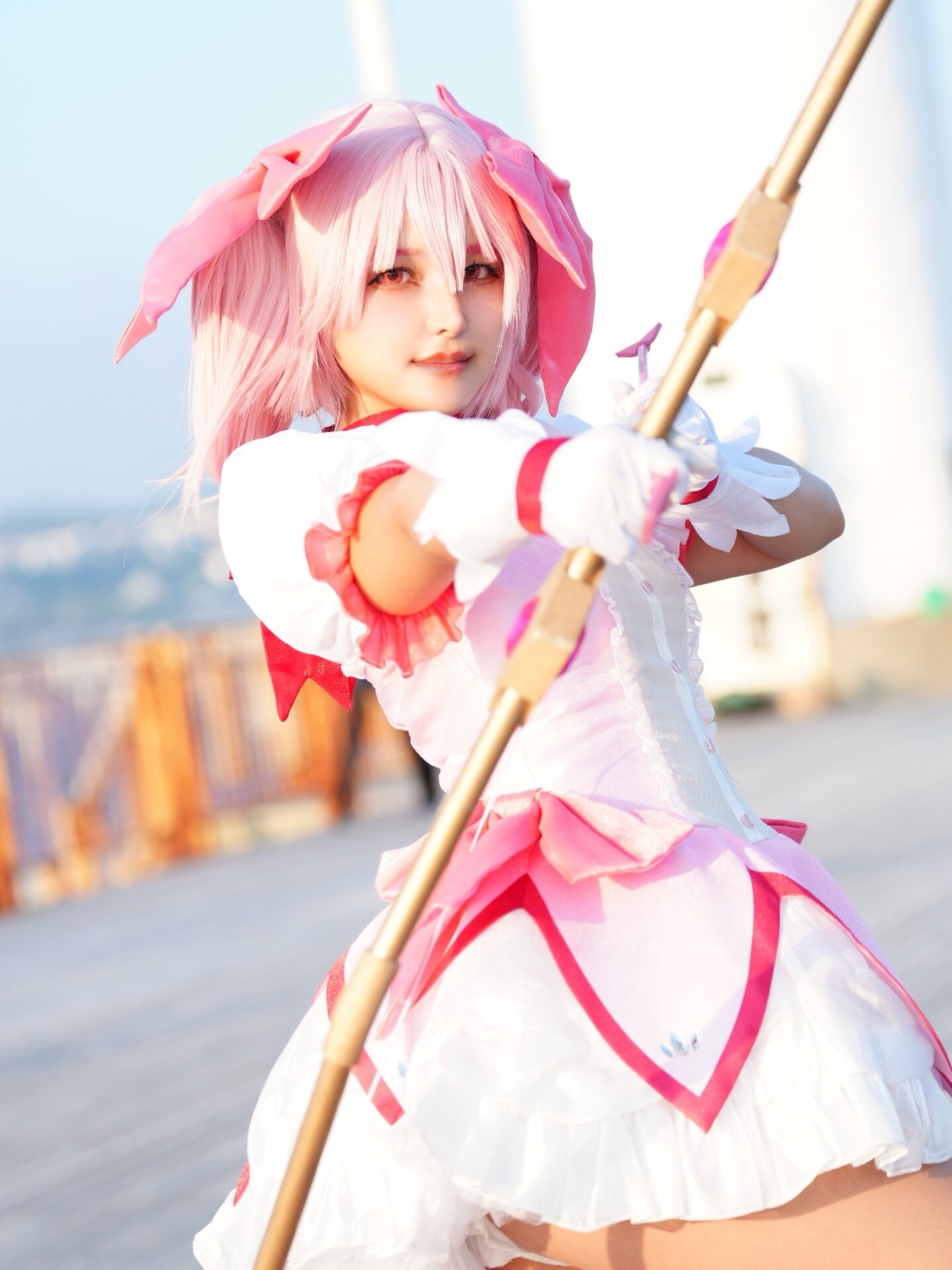 鹿目まどかのコスプレをする天音ちかさん