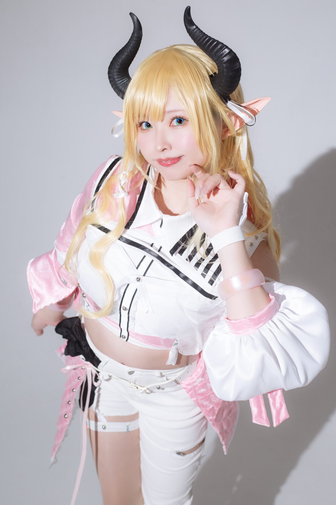 癒月ちょこのコスプレをするりゆこさん