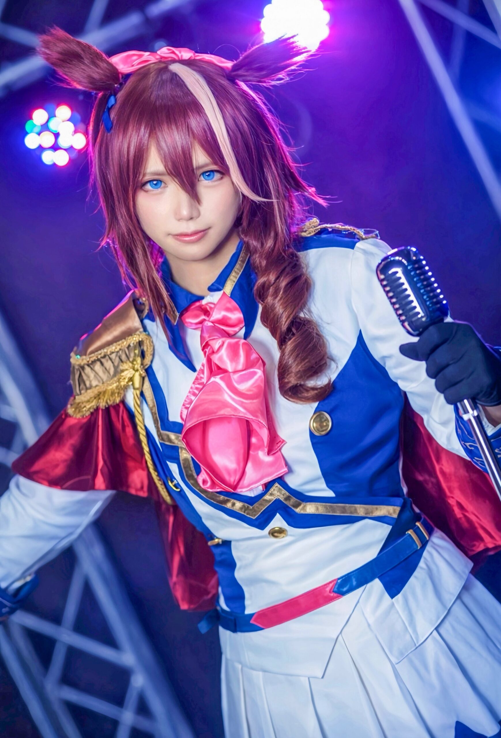 トウカイテイオーのコスプレをする如月こめさん