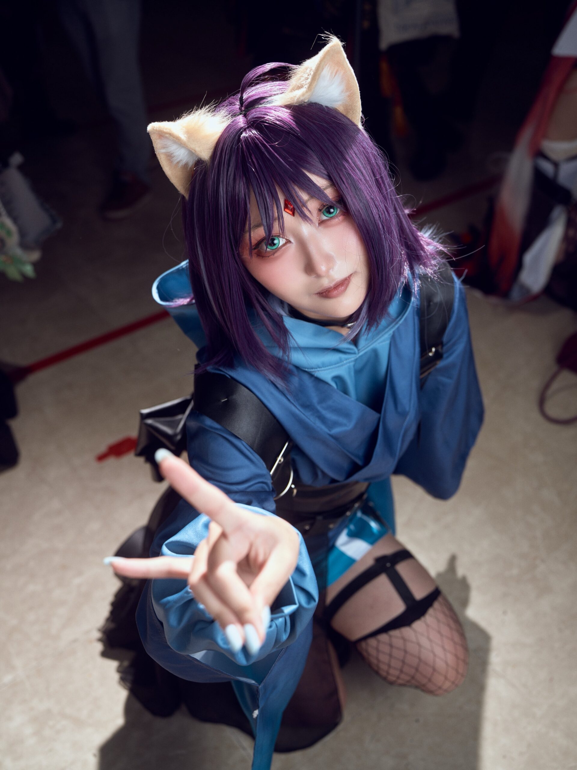 酒寄彩葉のコスプレをするしのや しのさん