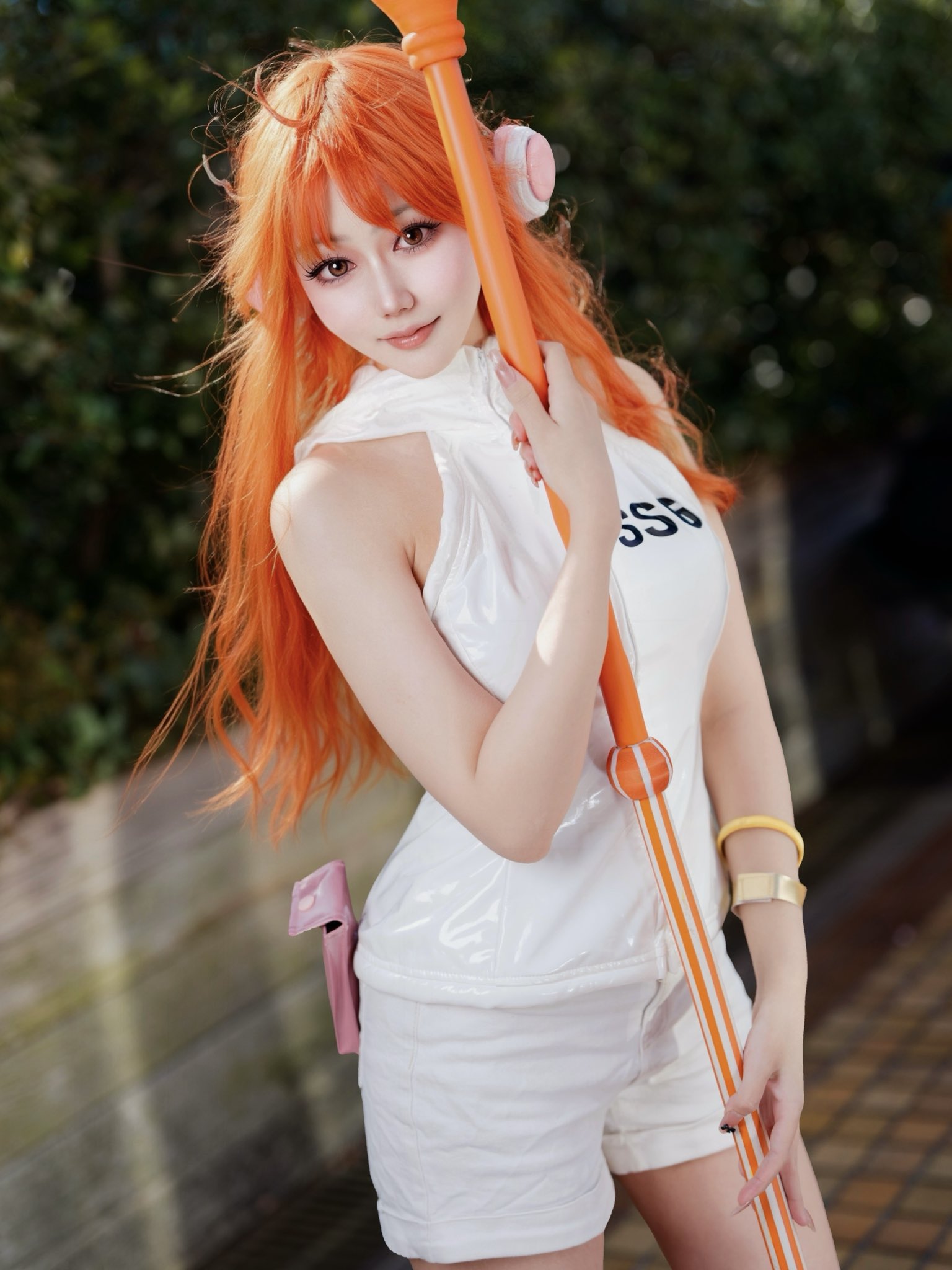 ナミのコスプレをする白花はるさん