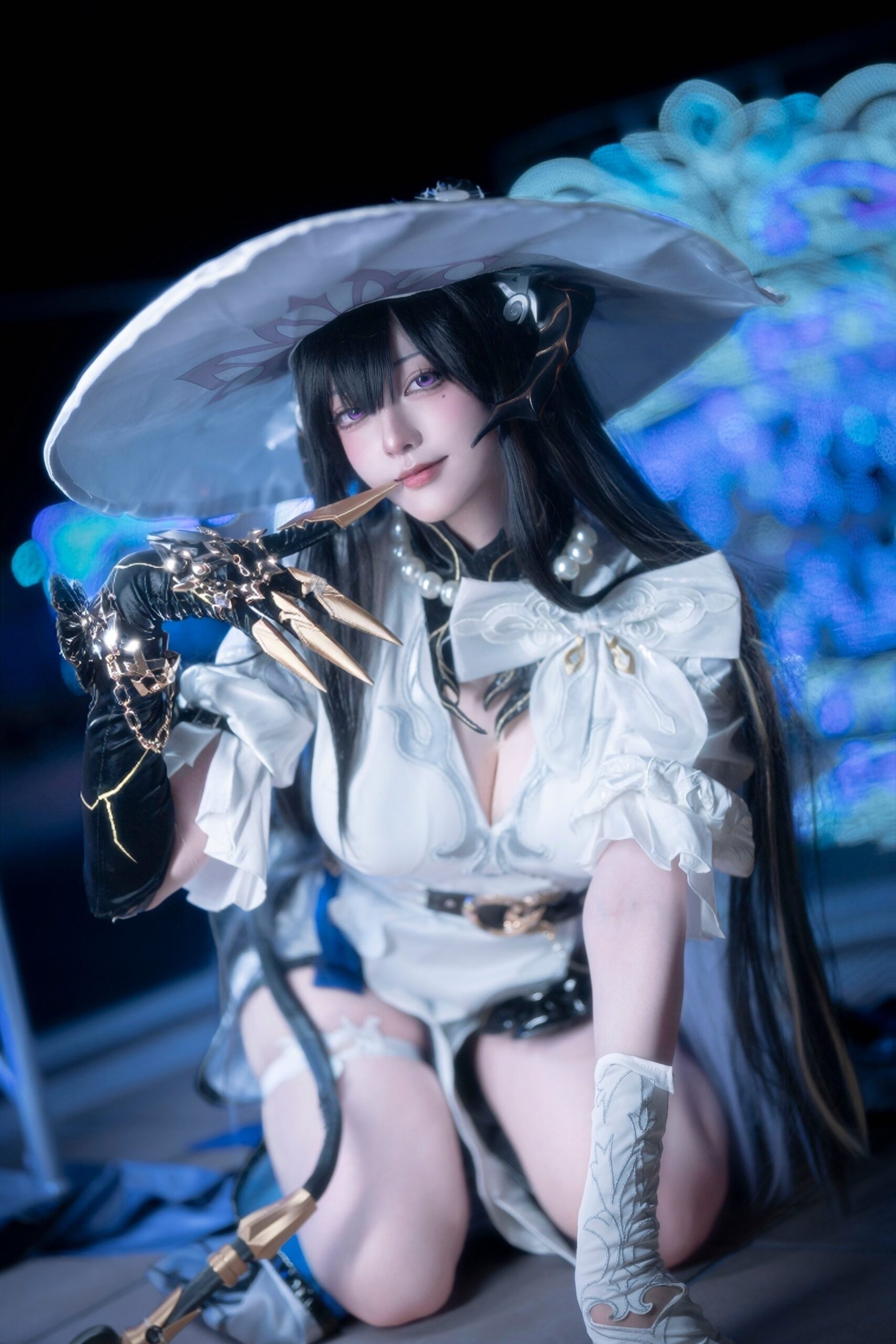 コスプレイヤー【さや季】|黒髪ロングの妖しげな女性「ダリア」コスプレ