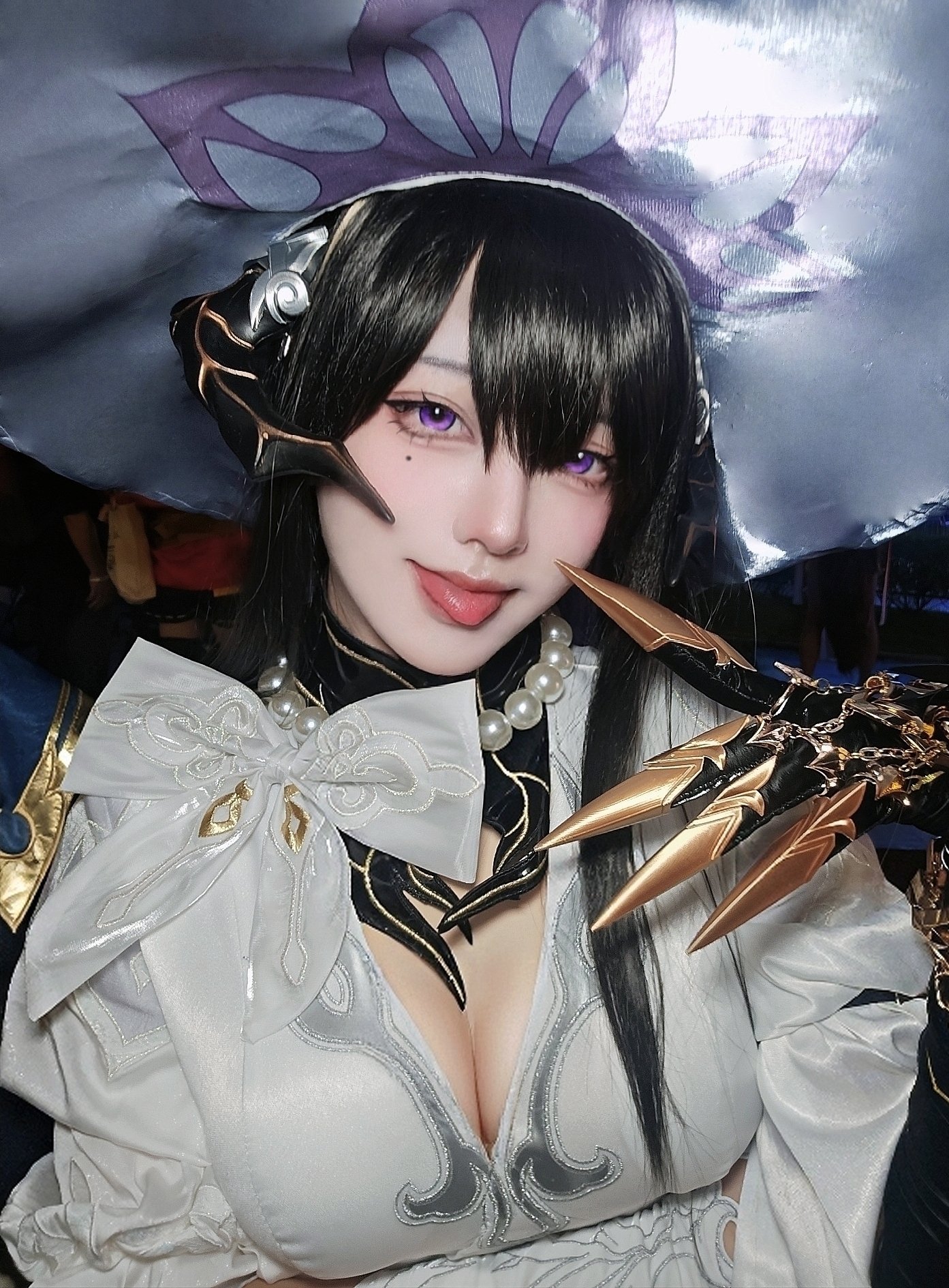 コスプレタイムズ | コスプレイヤー【さや季】|黒髪ロングの妖しげな女性「ダリア」コスプレ - IMG_9413 ダリアのコスプレをするさや季さん
