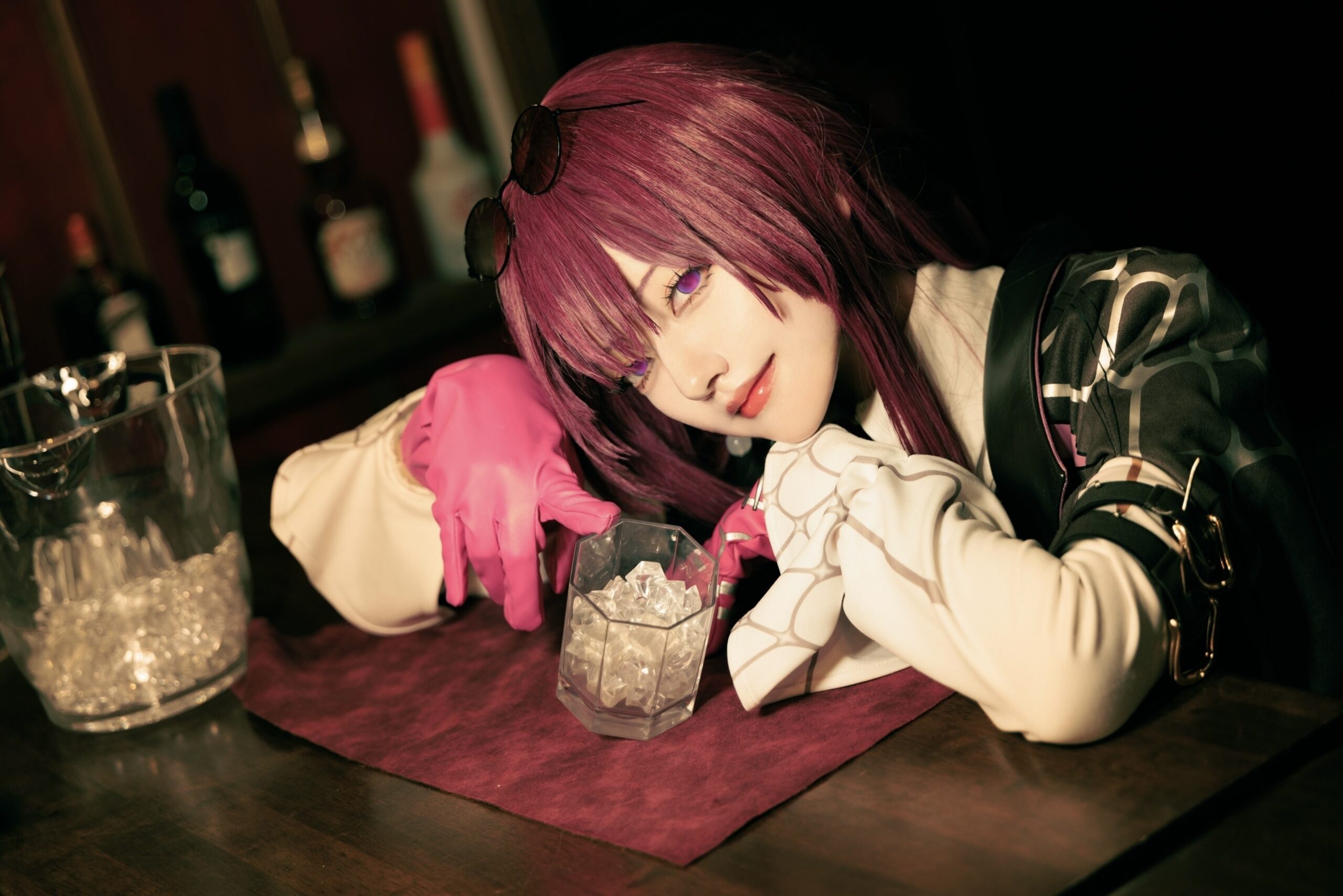 コスプレタイムズ | コスプレイヤー【さや季】|黒髪ロングの妖しげな女性「ダリア」コスプレ - IMG_9414 カフカのコスプレをするさや季さん