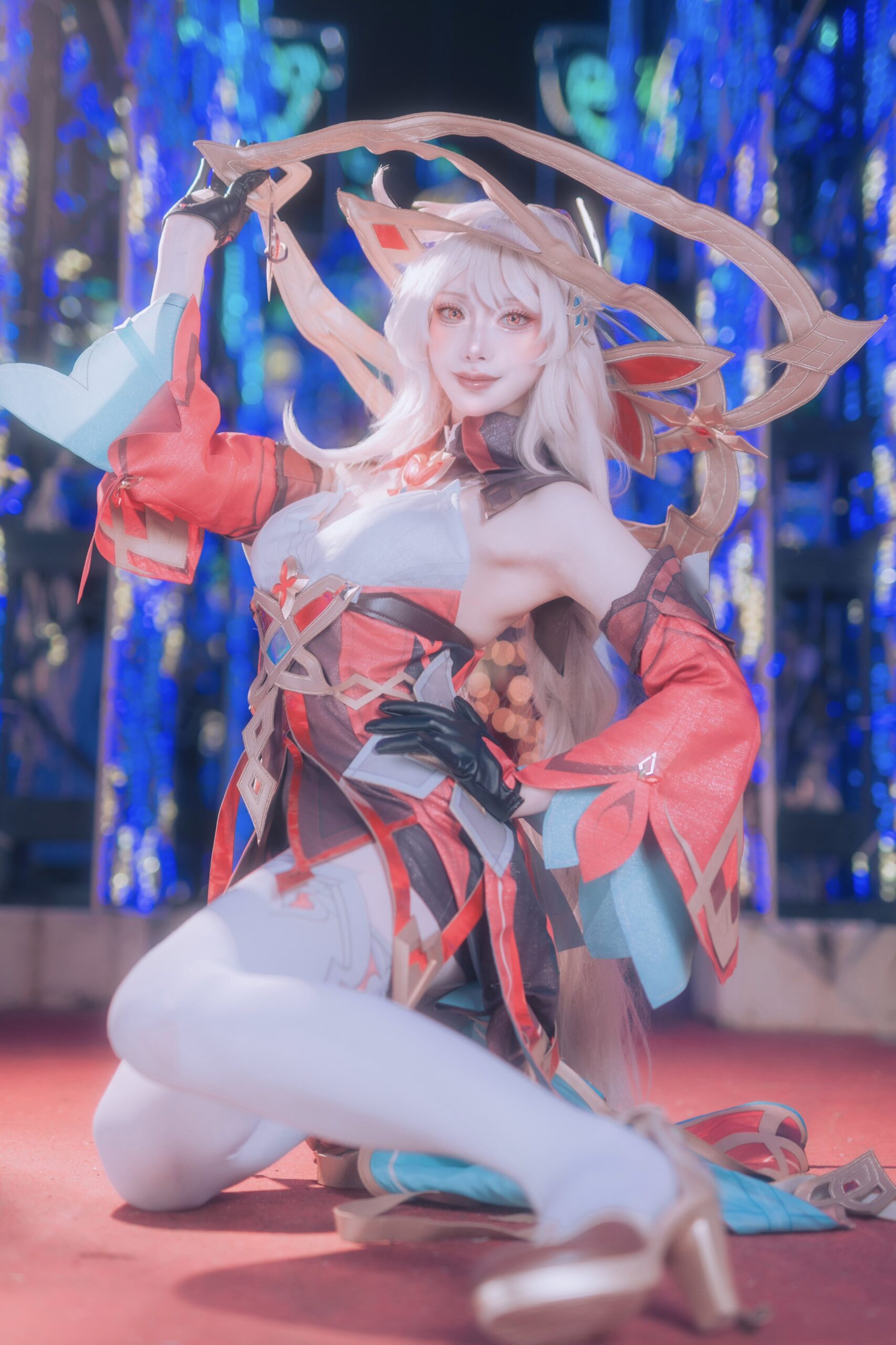 アリスのコスプレをする蒼井 みやこさん