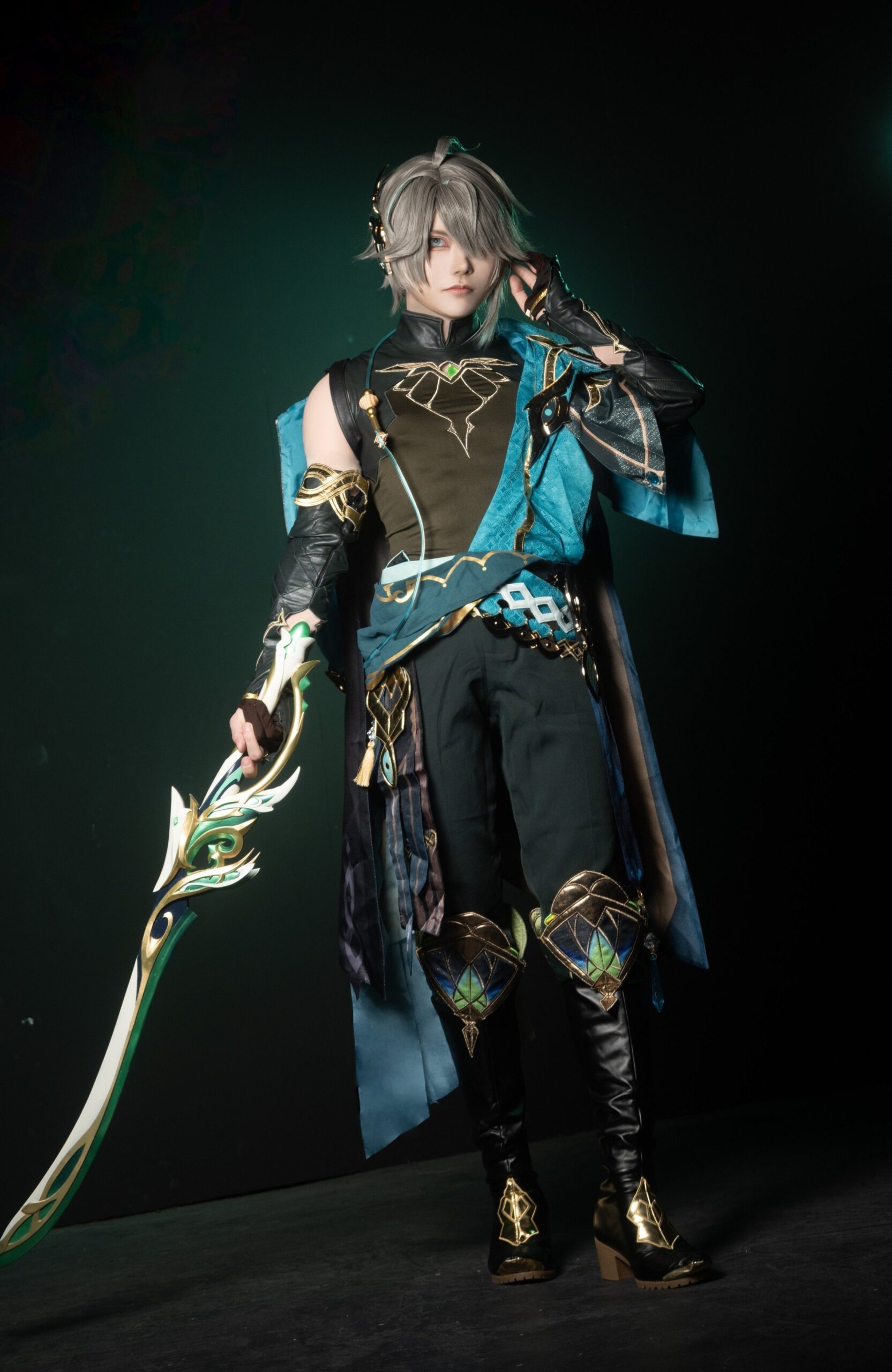 アルハイゼンのコスプレをするくれないさん